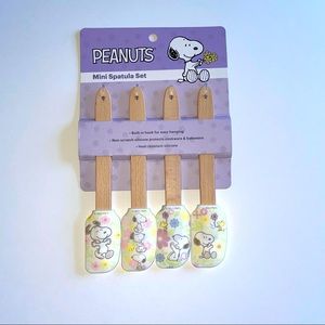 Charlie Brown Peanuts Snoopy 2022 Spring Spatula Set New
